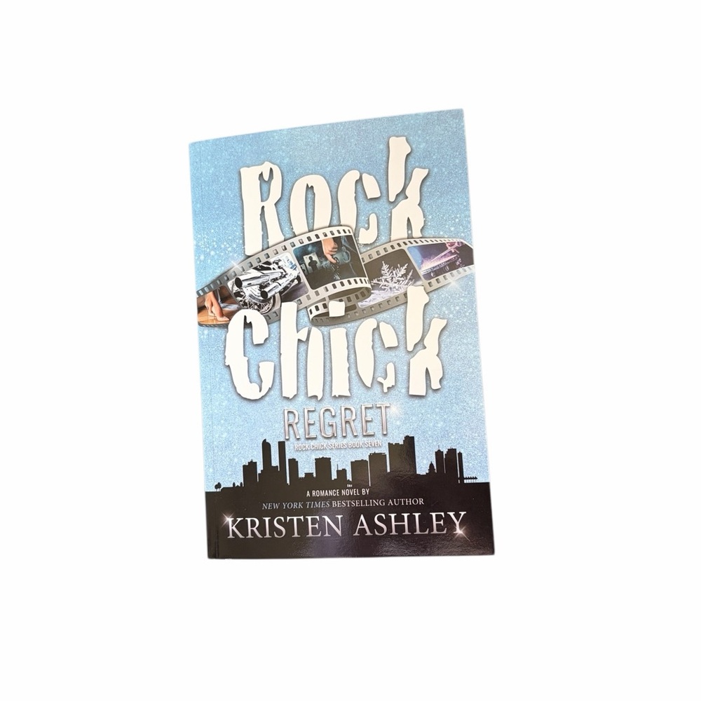 Rock Chick: Regret by Kristen Ashley - Light Blue Paperback